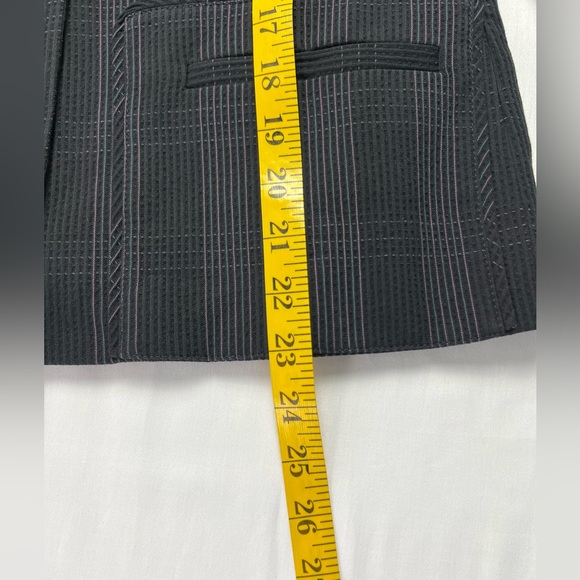 Brooks Brothers Textured Blazer - Picture 9 of 15